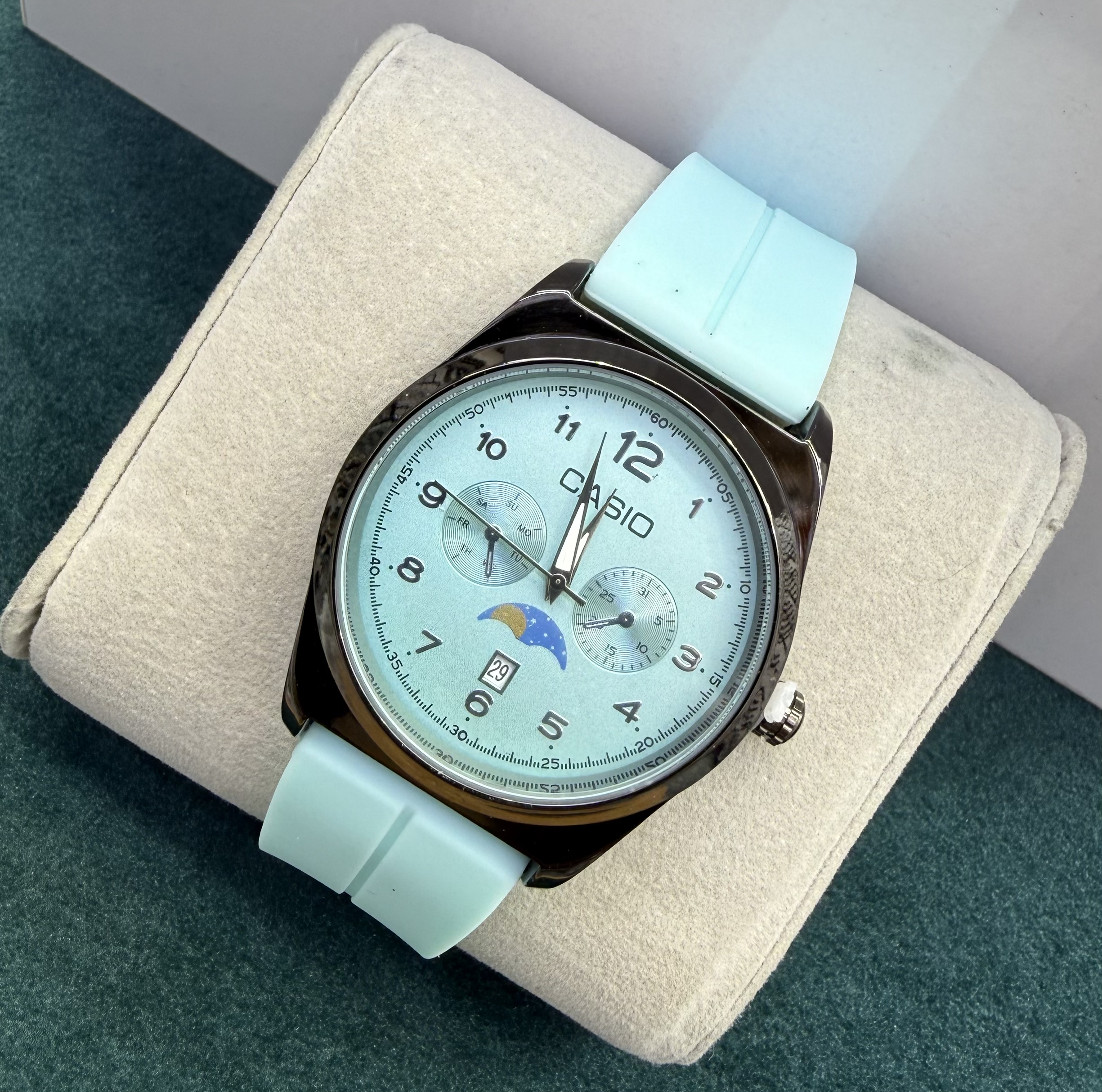 ساعت طرح سه موتور کاسیو مگنتی